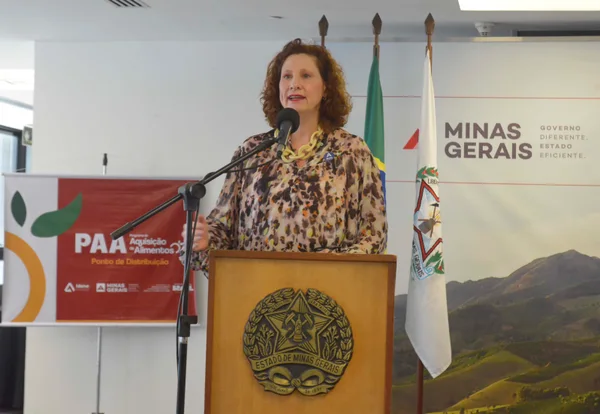 Governo de Minas vai distribuir gratuitamente 1,3 milhão de litros de leite para mais de 14 mil famílias do Norte e Nordeste do estado