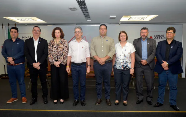 Governo de Minas vai distribuir gratuitamente 1,3 milhão de litros de leite para mais de 14 mil famílias do Norte e Nordeste do estado
