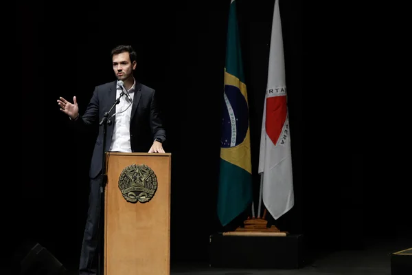 Governo de Minas assina Termo Aditivo que dá autonomia às prefeituras para gestão de recursos da Saúde nos municípios