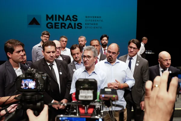 Governo de Minas assina Termo Aditivo que dá autonomia às prefeituras para gestão de recursos da Saúde nos municípios