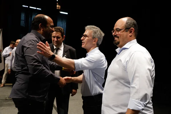 Governo de Minas assina Termo Aditivo que dá autonomia às prefeituras para gestão de recursos da Saúde nos municípios