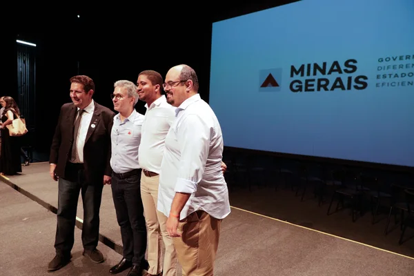 Governo de Minas assina Termo Aditivo que dá autonomia às prefeituras para gestão de recursos da Saúde nos municípios