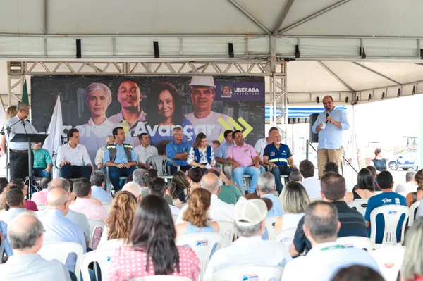 Governo de Minas entrega obras de recuperação funcional das rodovias AMG-2595 e AMG-2510, em Uberaba