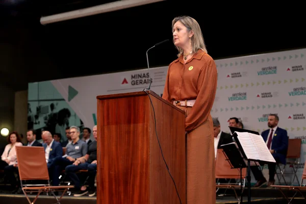 Governador formaliza posse de 188 gestores regionais selecionados pelo Programa Transforma Minas