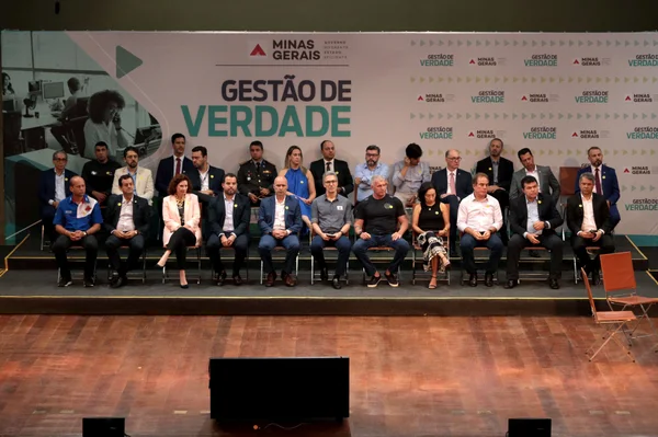 Governador formaliza posse de 188 gestores regionais selecionados pelo Programa Transforma Minas