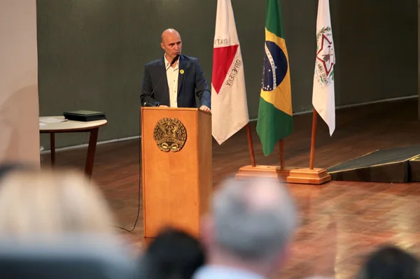 Governador formaliza posse de 188 gestores regionais selecionados pelo Programa Transforma Minas