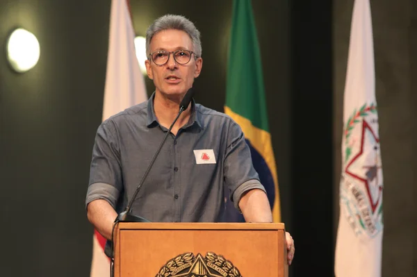Governador formaliza posse de 188 gestores regionais selecionados pelo Programa Transforma Minas