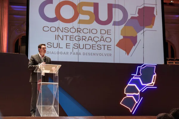 Líderes estaduais do Sul e Sudeste se reúnem para debater o desenvolvimento das regiões