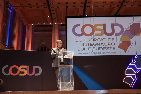 Líderes estaduais do Sul e Sudeste se reúnem para debater o desenvolvimento das regiões