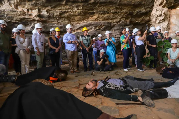 Gruta do Maquiné recebe montagem de ópera que estreia esta semana no Palácio das Artes 