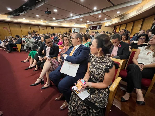 Vice-governador participa da comemoração pelos 60 anos do Conselho Estadual de Educação