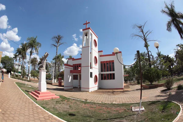 Governador vistoria entregas para a educação na região Central do estado