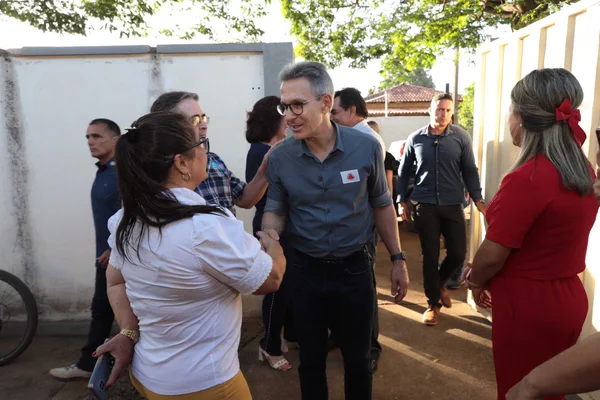 Governador vistoria entregas para a educação na região Central do estado