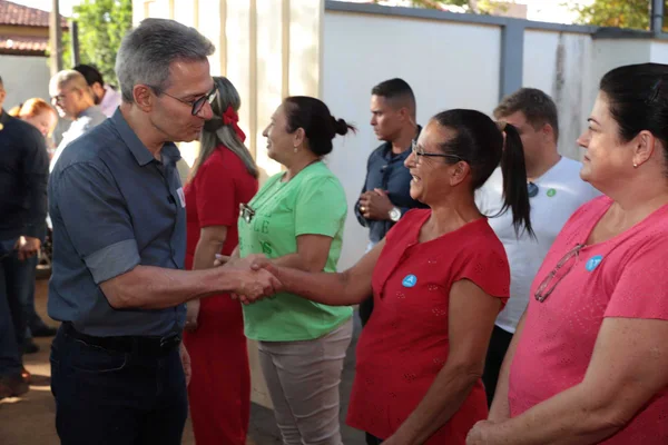 Governador vistoria entregas para a educação na região Central do estado
