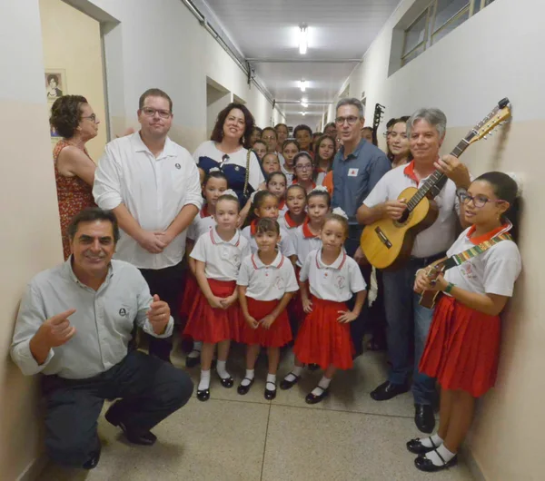Governador vistoria entregas para a educação na região Central do estado