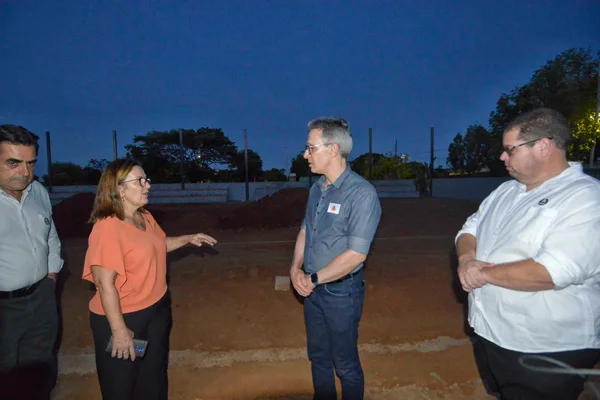 Governador vistoria entregas para a educação na região Central do estado
