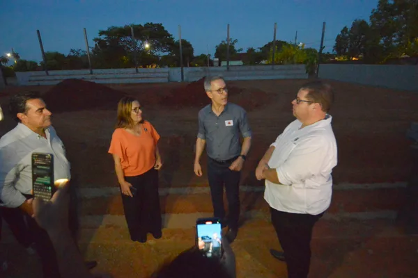 Governador vistoria entregas para a educação na região Central do estado