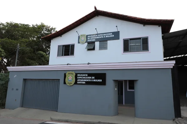 Governador vistoria sede da Delegacia Especializada de Atendimento à Mulher de Juatuba