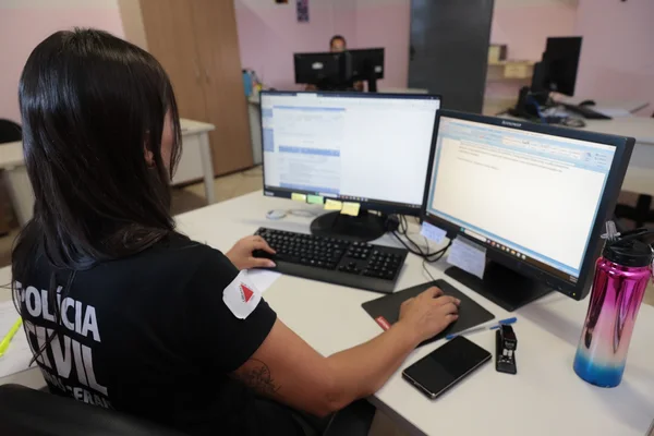 Governador vistoria sede da Delegacia Especializada de Atendimento à Mulher de Juatuba