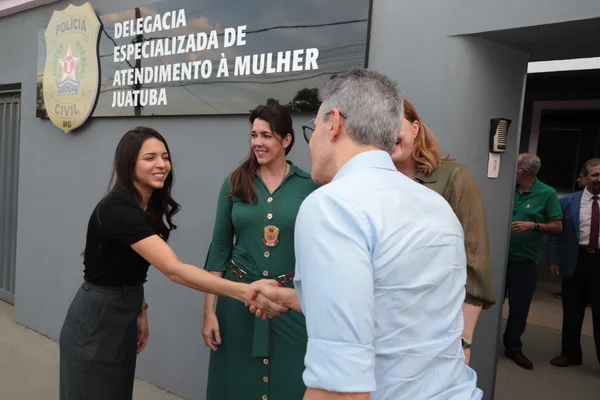 Governador vistoria sede da Delegacia Especializada de Atendimento à Mulher de Juatuba
