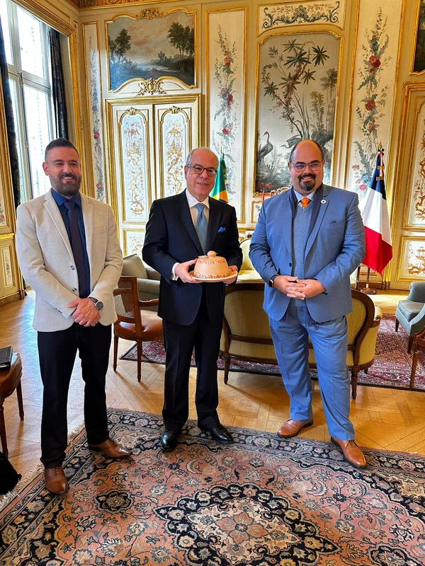 Na França, vice-governador se reúne com embaixador e discute potência da cultura mineira e possibilidades de conexões