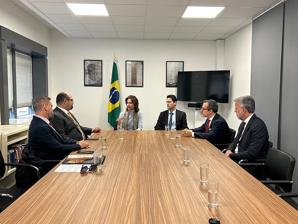 Na França, Governo de Minas reforça candidatura do Queijo Minas como patrimônio Cultural da Unesco