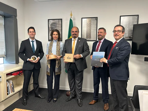 Na França, Governo de Minas reforça candidatura do Queijo Minas como patrimônio Cultural da Unesco