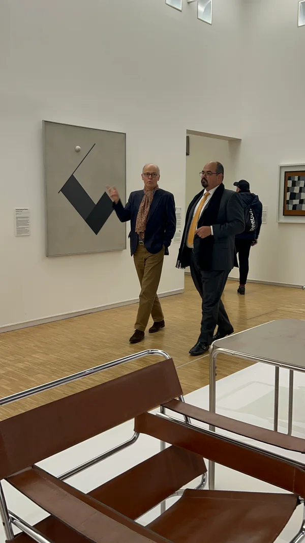 Governo de Minas apresenta arte do Vale do Jequitinhonha na França