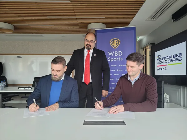 Assinatura de protocolo de intenções com a Warner Bros. Discovery