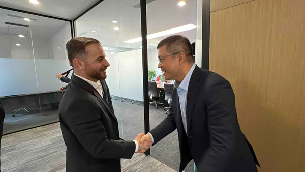 Governo de Minas apresenta o Vale do Lítio para empresa líder mundial na cadeia do mineral, em Xangai, na China