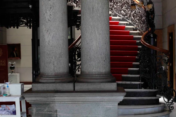 Ateliê Aberto: público pode acompanhar restauração do Palácio da Liberdade