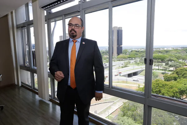 Em Brasília, governador em exercício se reúne com o ministro da Fazenda e governadores do Cosud