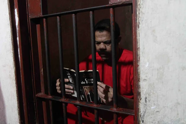 Minas Gerais tem 70% das unidades prisionais com bibliotecas em funcionamento