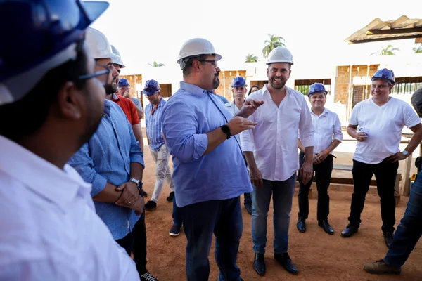Governador em exercício supervisiona obras do Mãos Dadas em São Joaquim de Bicas