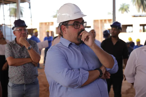 Governador em exercício supervisiona obras do Mãos Dadas em São Joaquim de Bicas