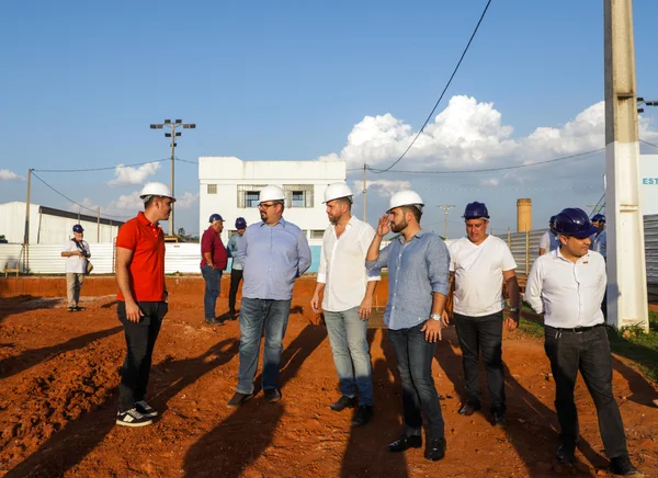 Governador em exercício supervisiona obras do Mãos Dadas em São Joaquim de Bicas