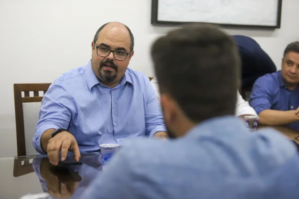 Governador em exercício supervisiona obras do Mãos Dadas em São Joaquim de Bicas