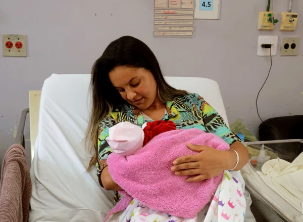 Trabalho de estímulo à amamentação em hospitais do Governo de Minas garante certificação do Ministério da Saúde