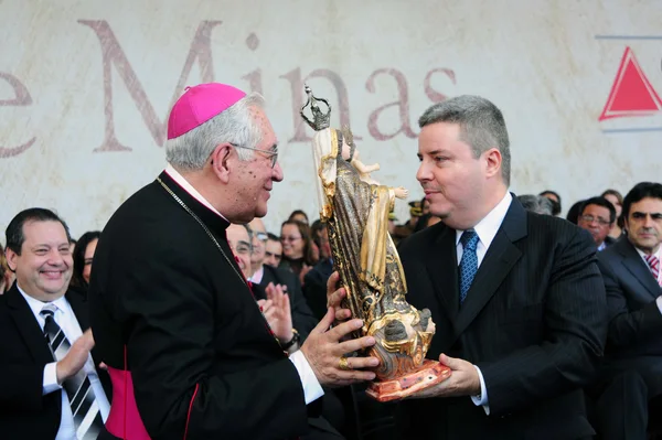Governador Antonio Anastasia presidiu, nesta segunda-feira, a cerimônia do Dia de Minas