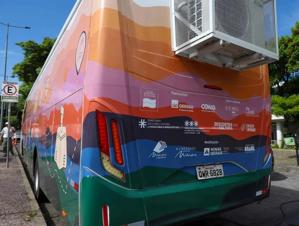 Governo de Minas inaugura o novo Carro-Biblioteca, projeto que circula entre bairros e cidades