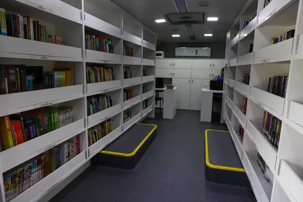 Governo de Minas inaugura o novo Carro-Biblioteca, projeto que circula entre bairros e cidades