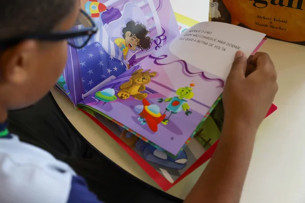 Governo de Minas inaugura o novo Carro-Biblioteca, projeto que circula entre bairros e cidades