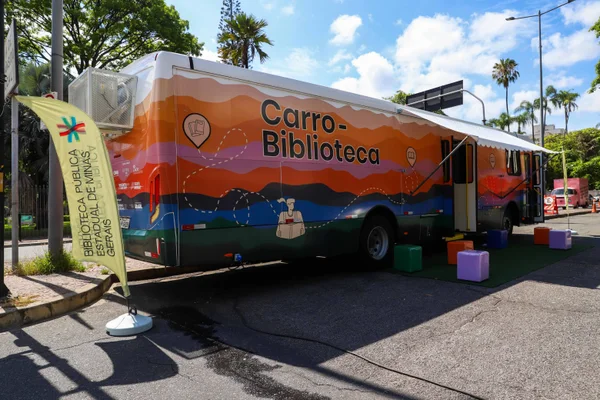 Governo de Minas inaugura o novo Carro-Biblioteca, projeto que circula entre bairros e cidades
