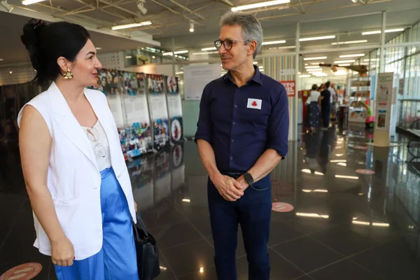 Governo de Minas inaugura o novo Carro-Biblioteca, projeto que circula entre bairros e cidades
