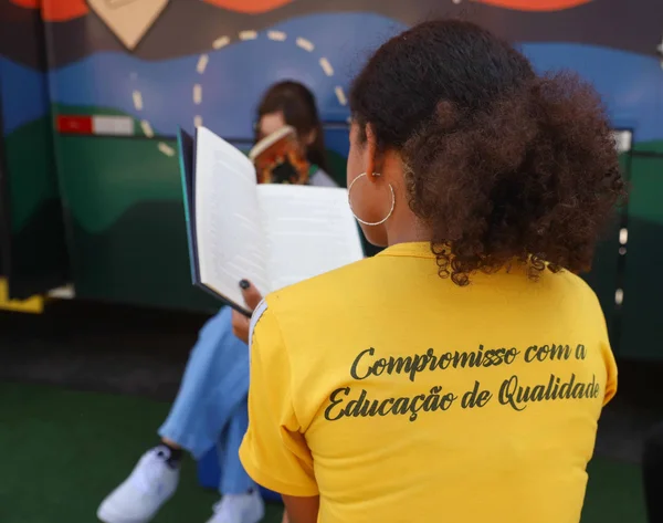 Governo de Minas inaugura o novo Carro-Biblioteca, projeto que circula entre bairros e cidades