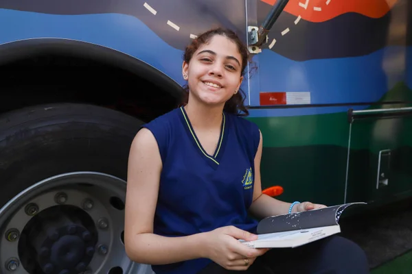 Governo de Minas inaugura o novo Carro-Biblioteca, projeto que circula entre bairros e cidades