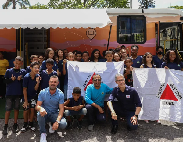 Governo de Minas inaugura o novo Carro-Biblioteca, projeto que circula entre bairros e cidades