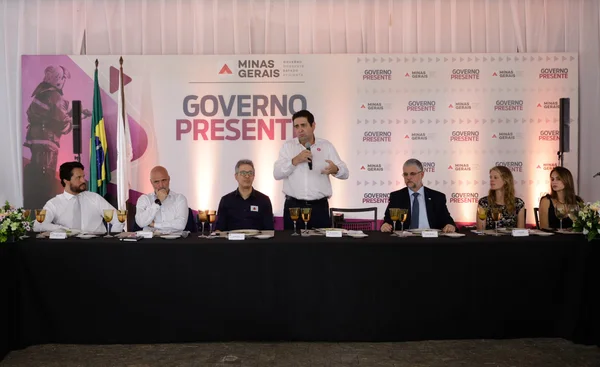 Governo de Minas discute renegociação da dívida estadual com prefeitos