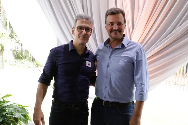 Governo de Minas discute renegociação da dívida estadual com prefeitos