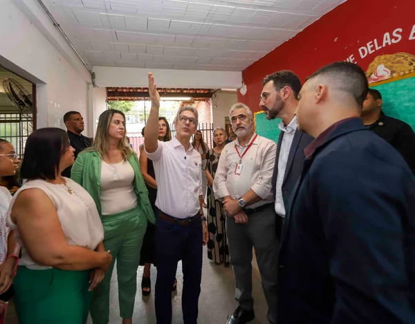 Sistema moderno de wi-fi começa a ser instalado nas escolas da rede estadual de Minas
